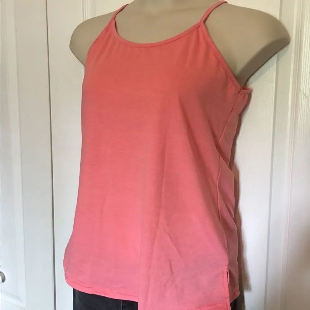 Strappy Back Tank Top‎